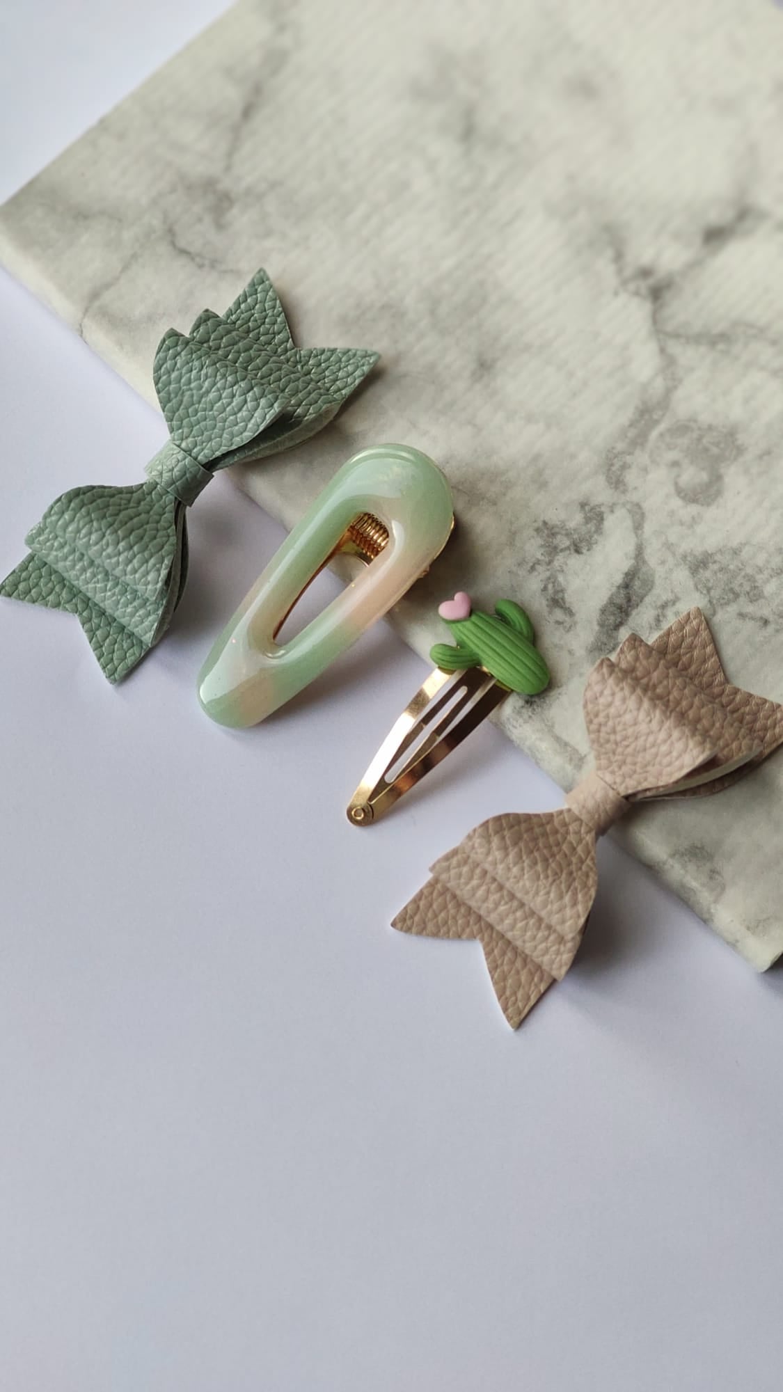 SAGE - Set of 4 hair clips
