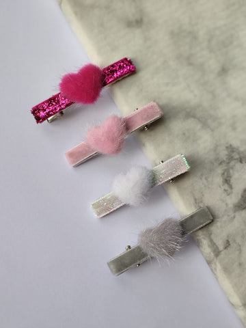 FLUFFY HEARTS - Set of 4 hair clips