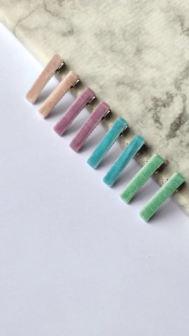 LESS IS MORE IV - Set of 8 Hair Clips